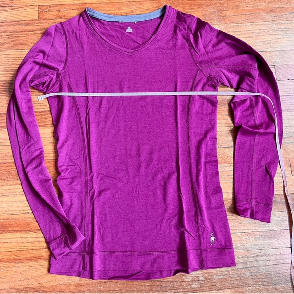 🐑Smartwool long sleeved merino v-neck top - Picture 2 of 8